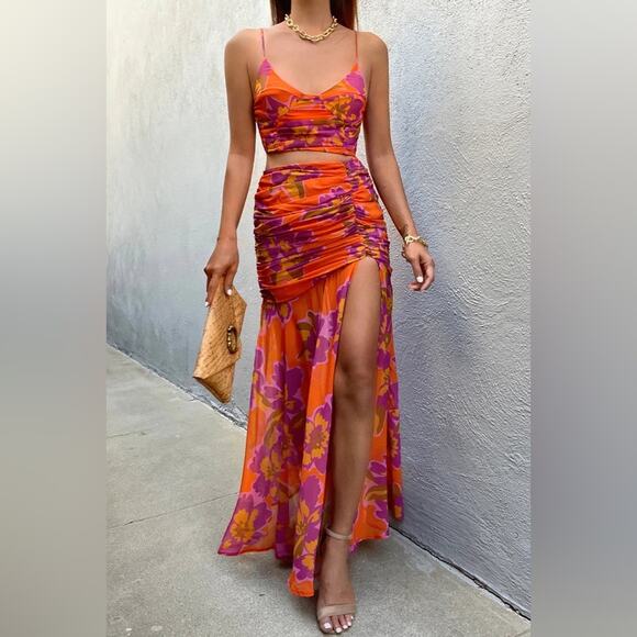 Runaway the Label NWT Calista maxi skirt ruched pink floral high slit vacation M - Picture 1 of 13
